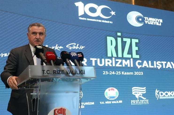 Gençlik ve Spor Bakanı Osman Aşkın Bak, "Rize Spor Turizmi Çalıştayı"nda