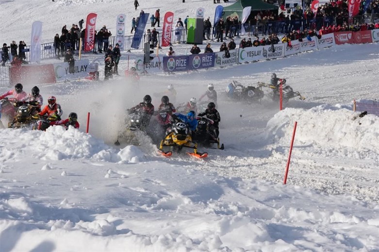 Dünya Kar Motosikleti Şampiyonası’na Muhteşem Görseller