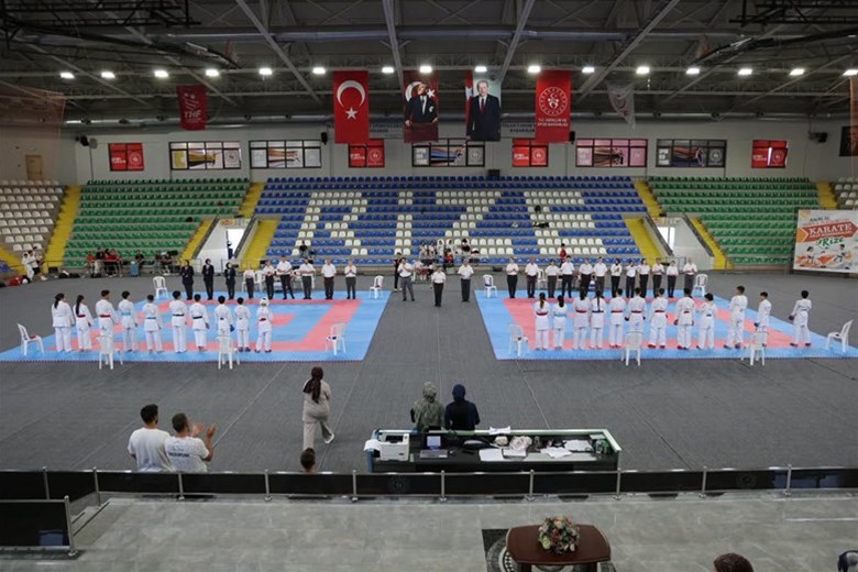 Anadolu Yıldızlar Ligi Karate Grup Müsabakaları Rize’de Tamamlandı