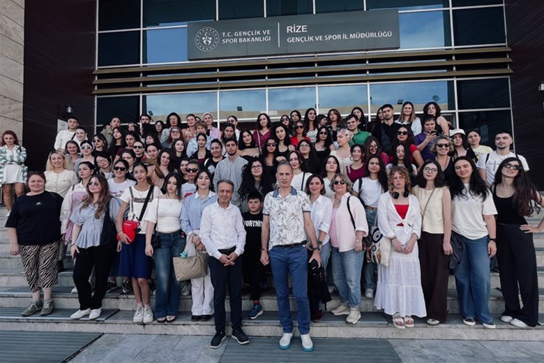 ürkiye ile Gürcistan arasında gençlik ve kültür köprüsü kuruluyor